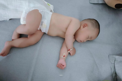 永安宝宝几个月可以吃水果